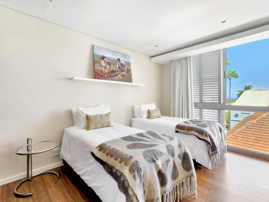 2 Bedroom Property for Sale in Green Point Western Cape